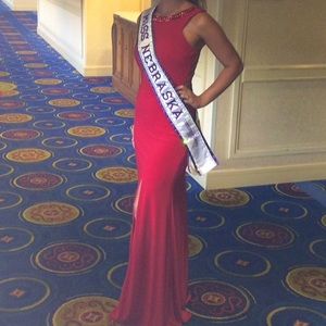 ❤️ Jolene size 4 red jersey prom/pageant dress ❤️